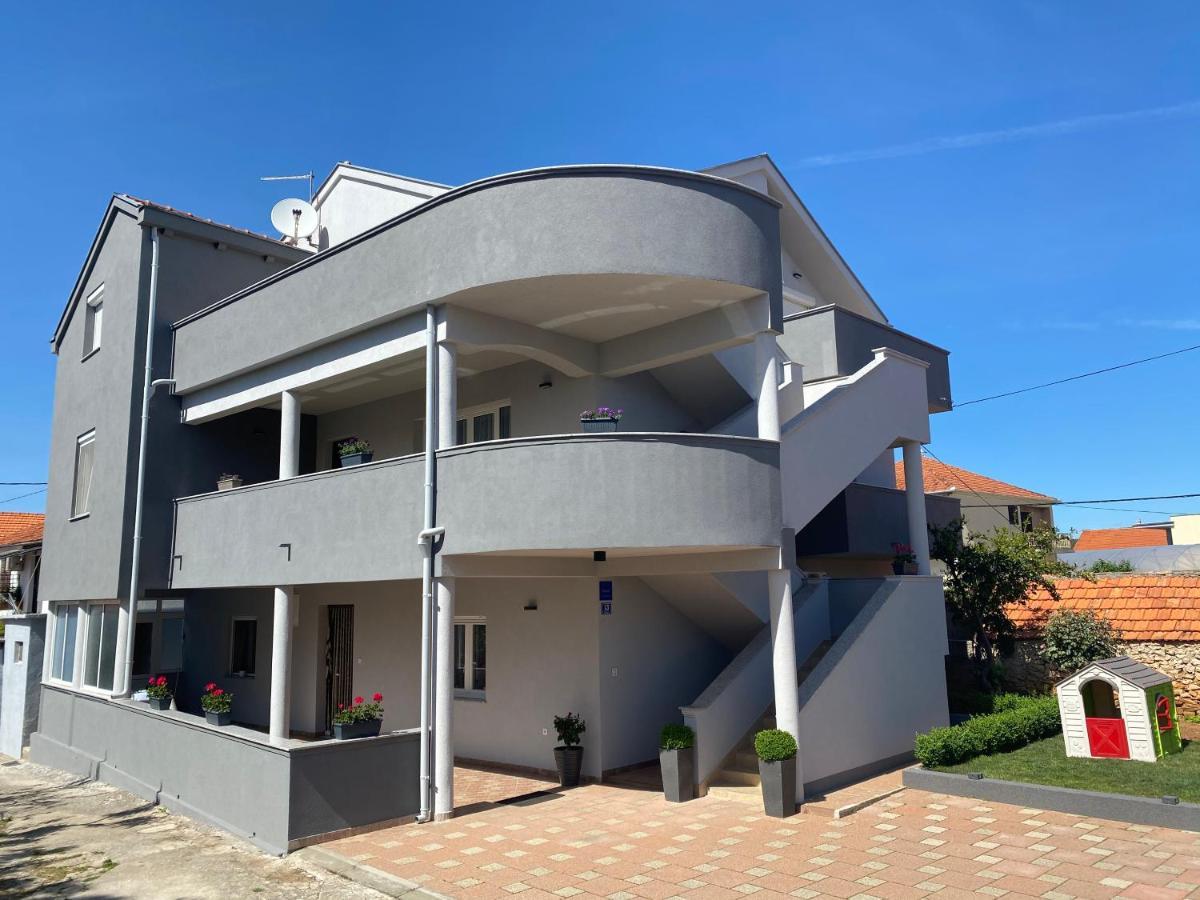 Apartments Nada Sukosan Exterior photo